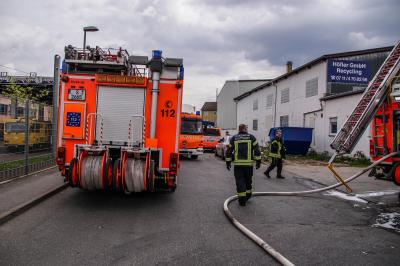Stuttgart Wangen: Brand inRecyclingfirma